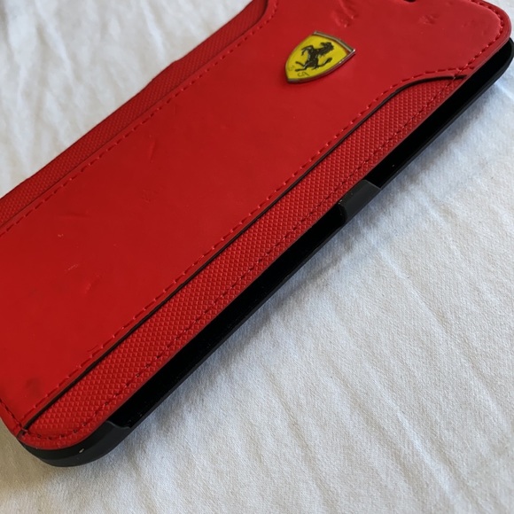 RED Ferrari Power Case For iPhone 5 - Picture 2 of 7